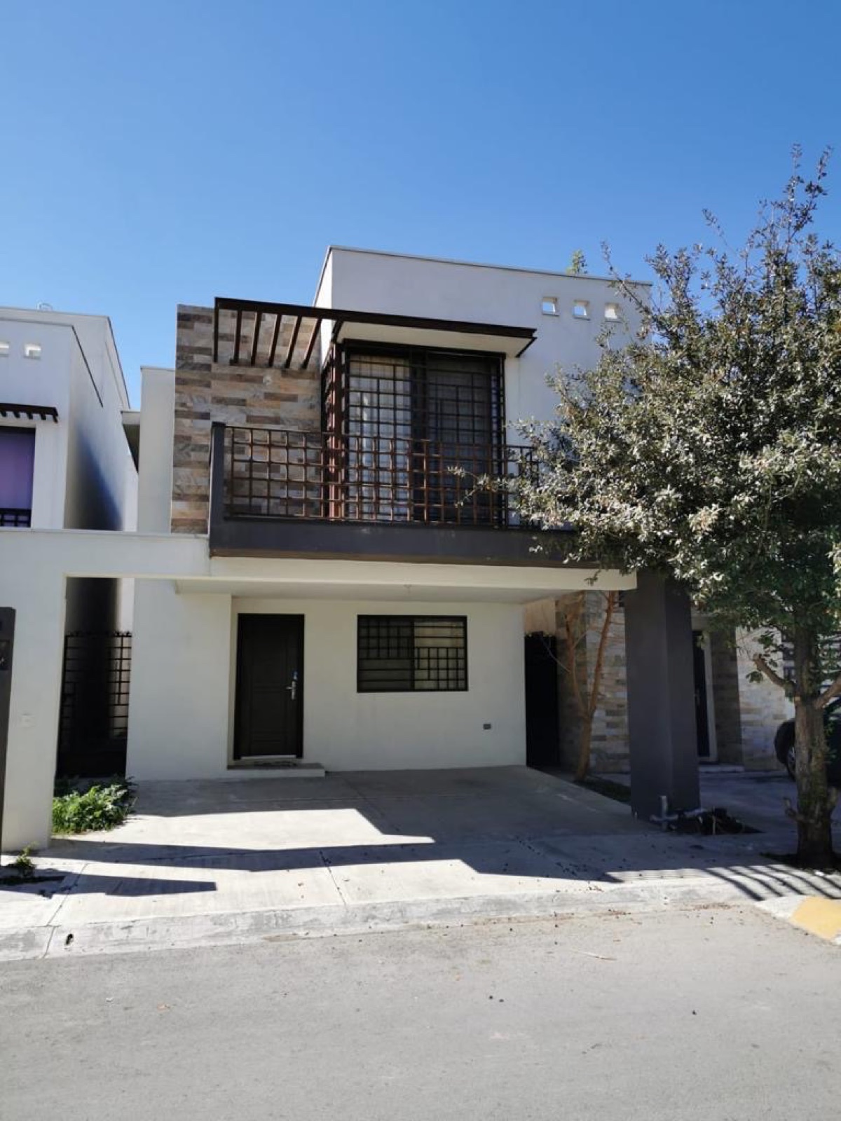 Casa semi amueblada en renta · Privada Altabrisa, Apodaca