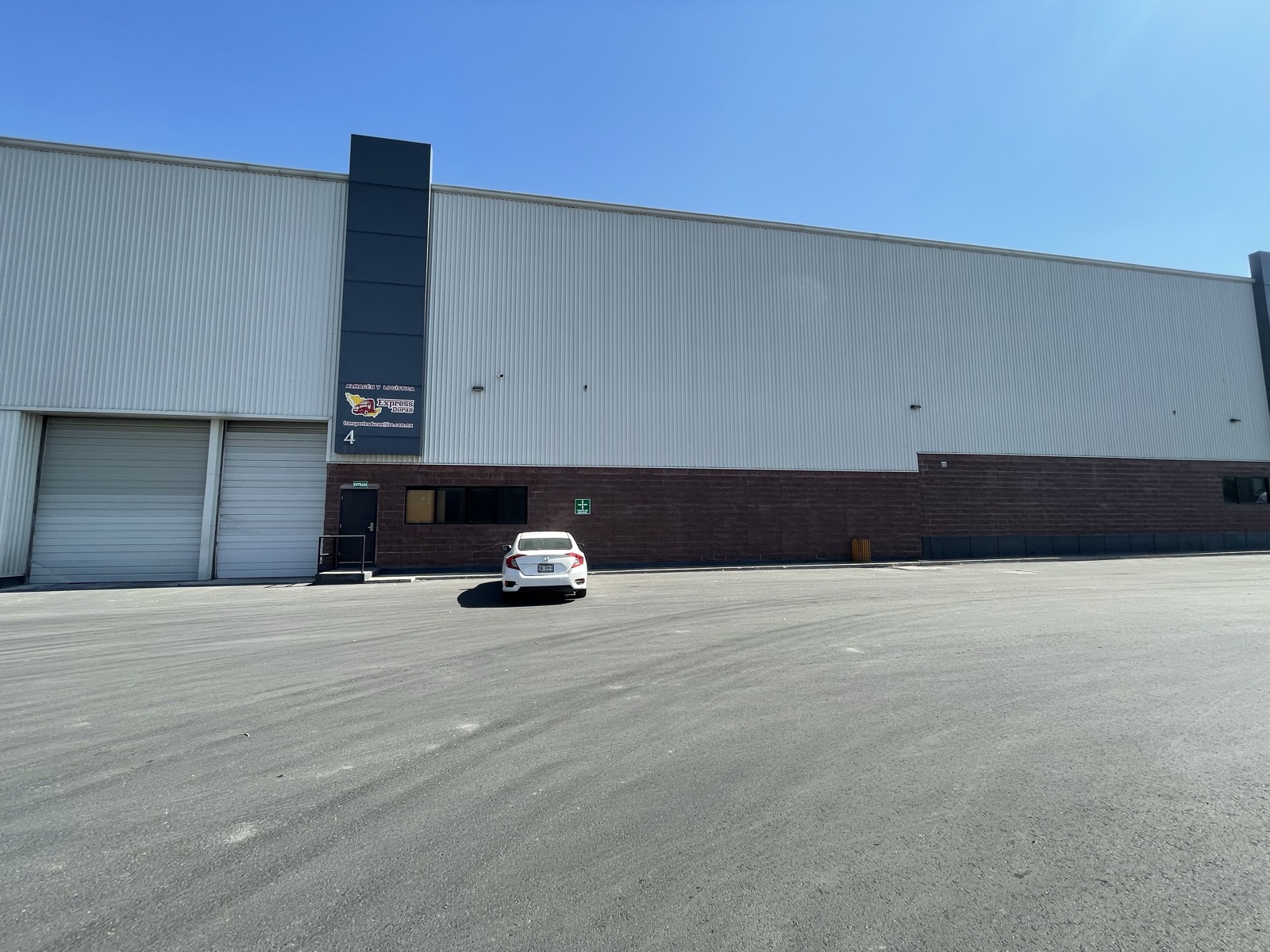 Nave industrial modular 1,400 a 9,663 m² · Parque Conekta, Guadalupe